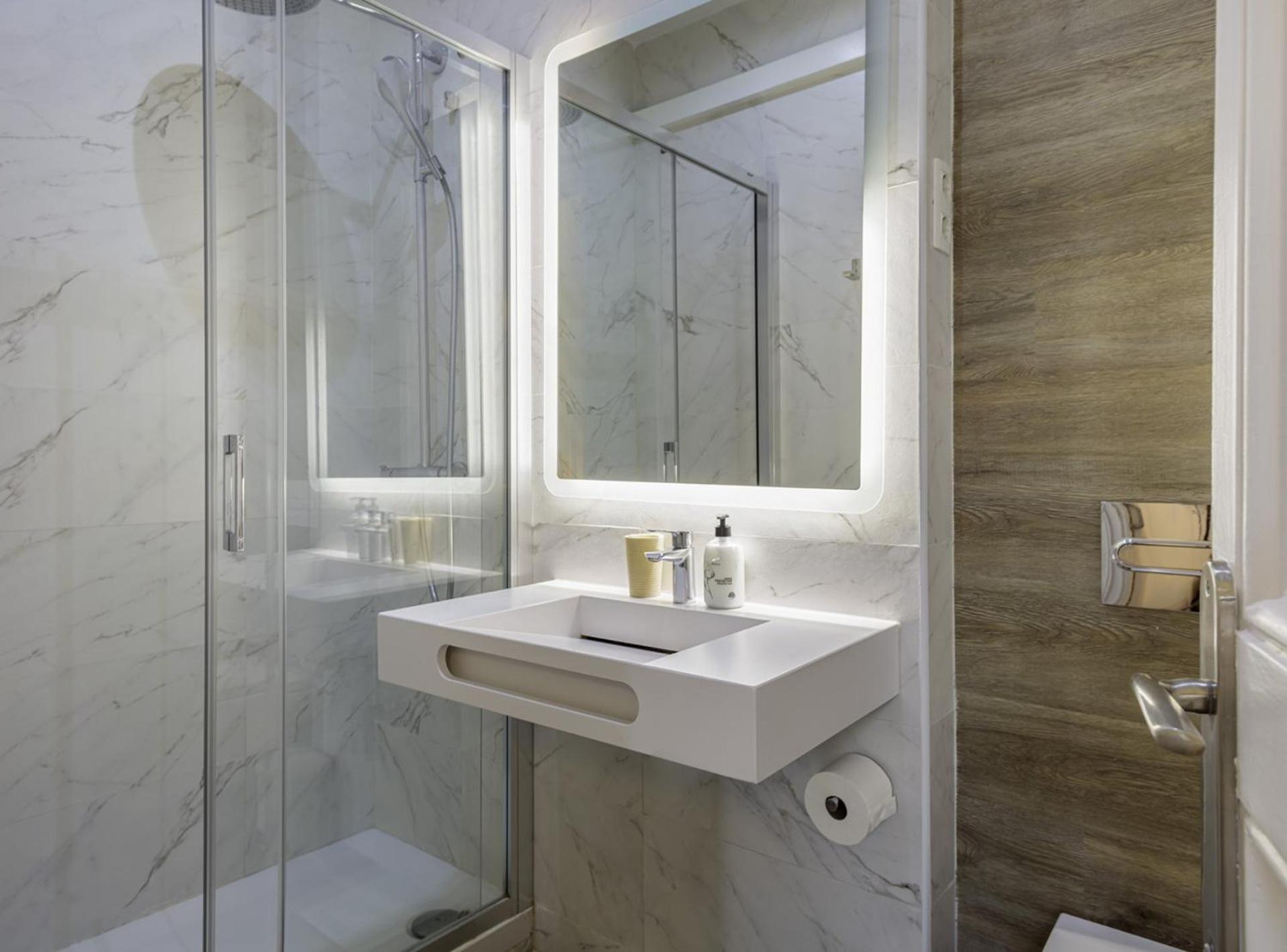 The Gaudi Suites II Barcelona Exteriör bild