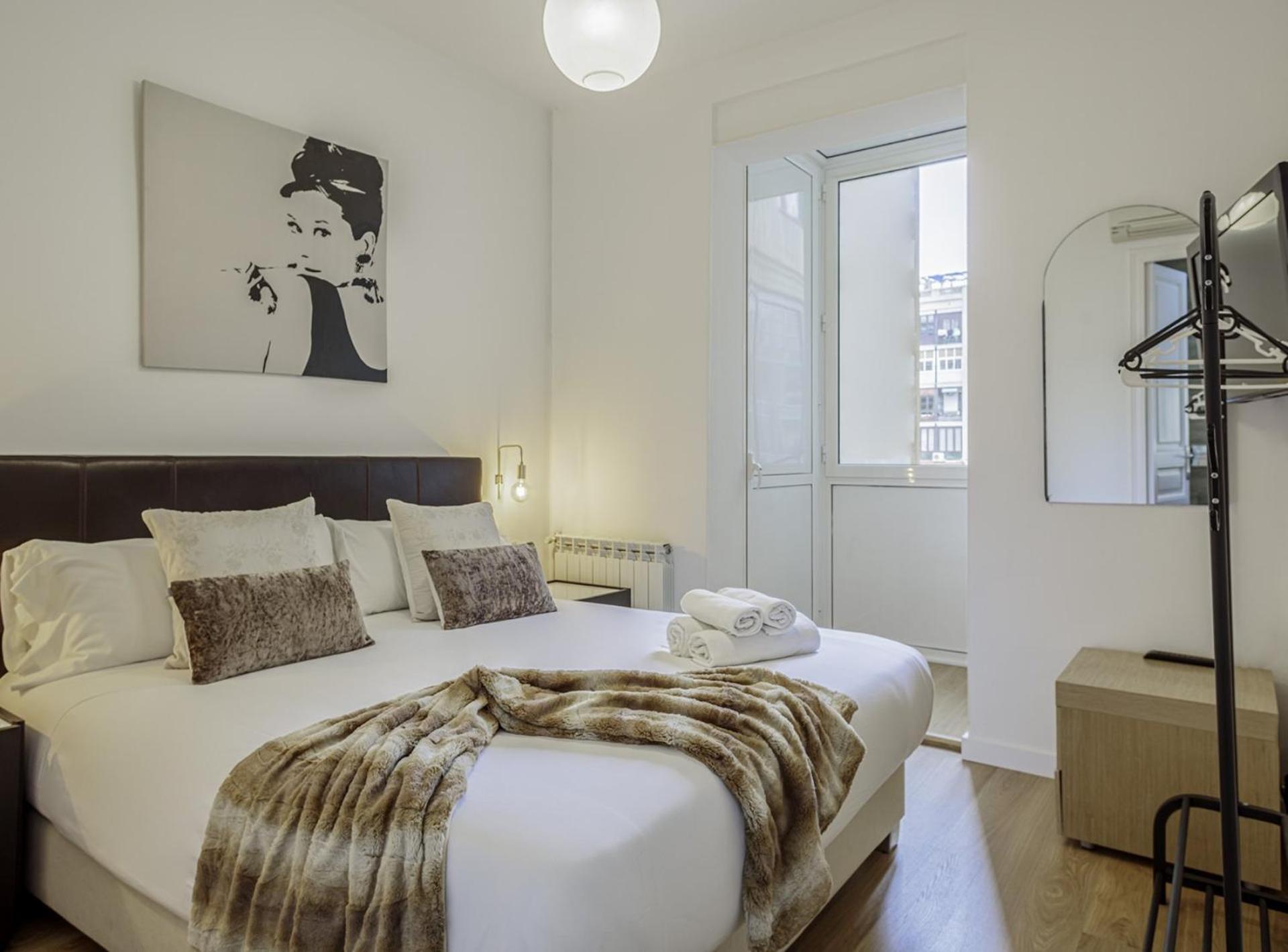 The Gaudi Suites II Barcelona Exteriör bild
